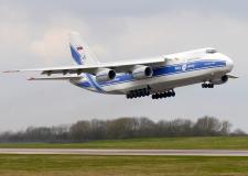 An-124-100 Leaving East Midlands Airport 04/04/2015