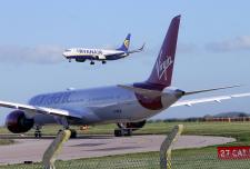 787-9 Waiting To Leave East Midlands