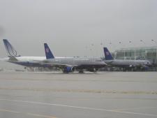United Airlines A319 and others