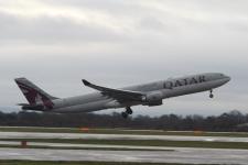 Qatar Airways A330-302, A7-AEI