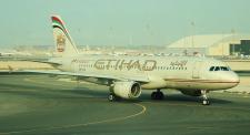 Etihad Airways A320-211, A6-EIZ