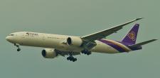 Thai Airways Int B777-35RER, HS-TKS