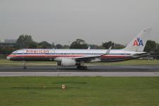 American B757-223/W # N172AJ.