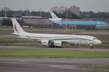 Private DC-8-72 # VP-BHS @ Schiphol 17/06/2012.