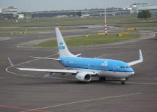 B737-7K2/W # PH-BGO @ Schiphol 16/05/2011.