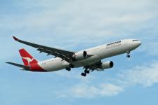 Qantas (VH-QPF)