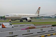 Etihad crosses the Road