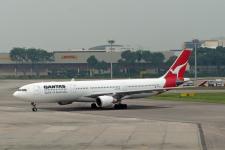 Qantas (VH-QPG)